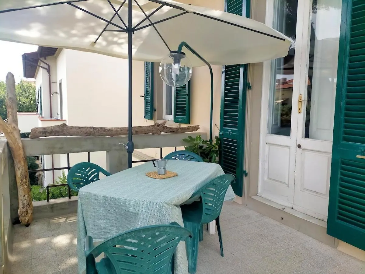 La Casa Bianca Di Fronte Al Mare Apartment Castiglioncello