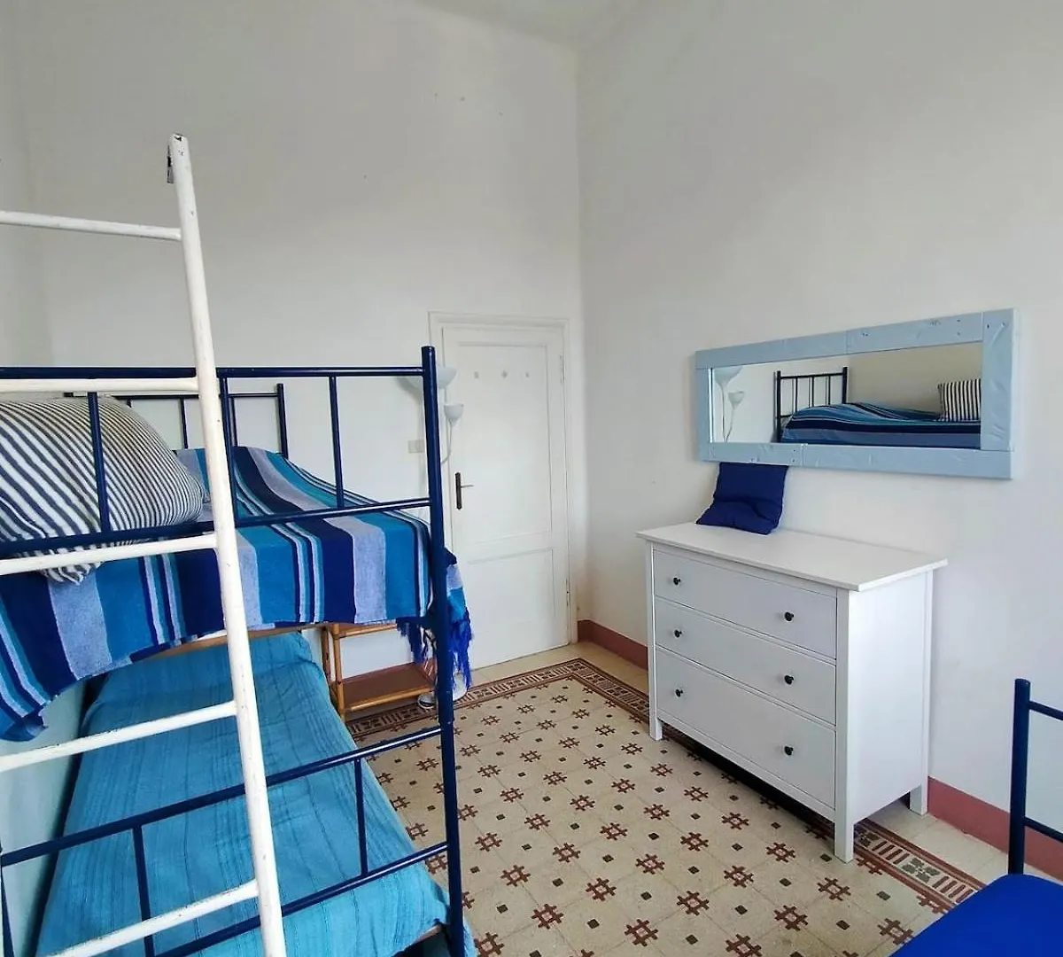 La Casa Bianca Di Fronte Al Mare Apartment Castiglioncello
