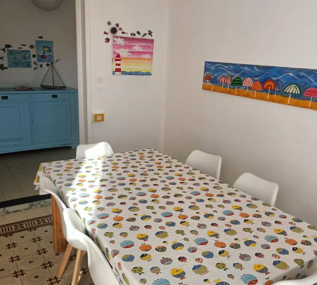 카스티글리온셀로 La Casa Bianca Di Fronte Al Mare 아파트 0*,  이탈리아