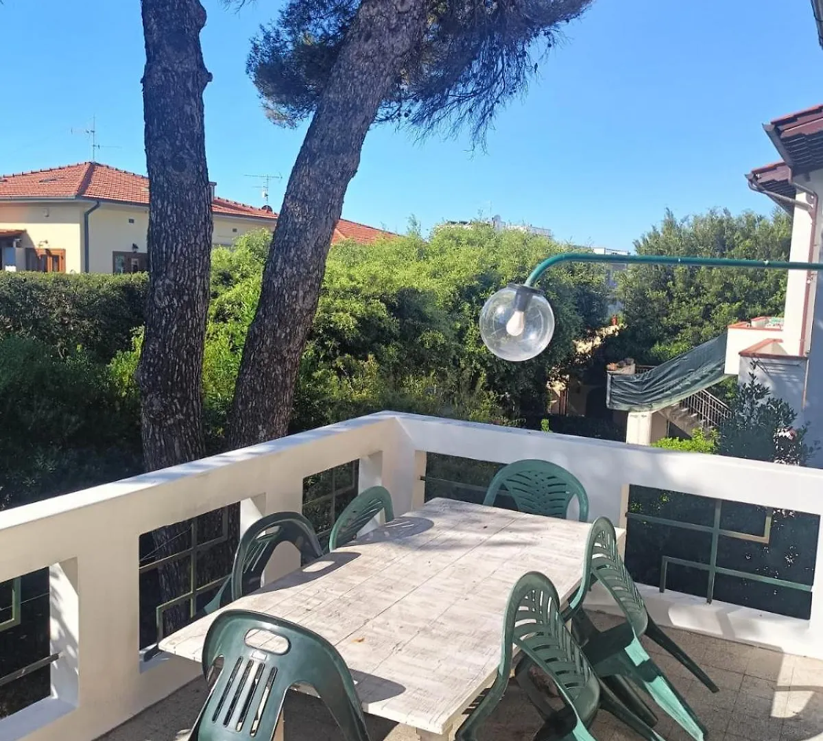 카스티글리온셀로 La Casa Bianca Di Fronte Al Mare 아파트